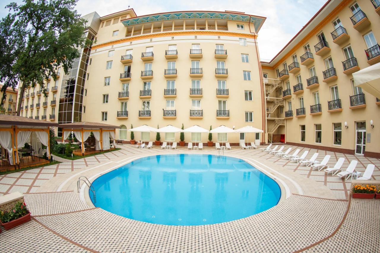 Lotte City Hotels Tashkent Palace Ngoại thất bức ảnh
