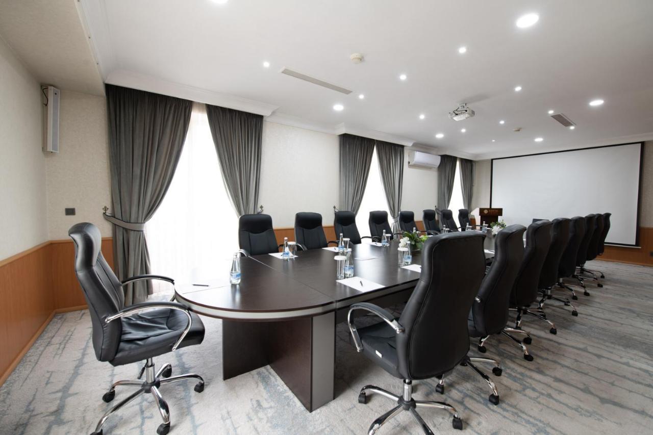 Lotte City Hotels Tashkent Palace Ngoại thất bức ảnh
