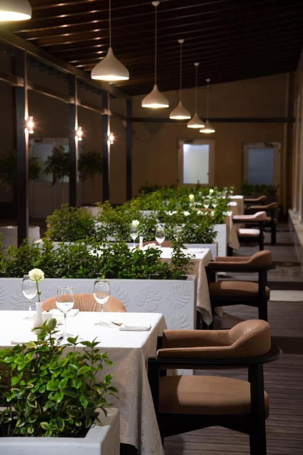 Lotte City Hotels Tashkent Palace Ngoại thất bức ảnh