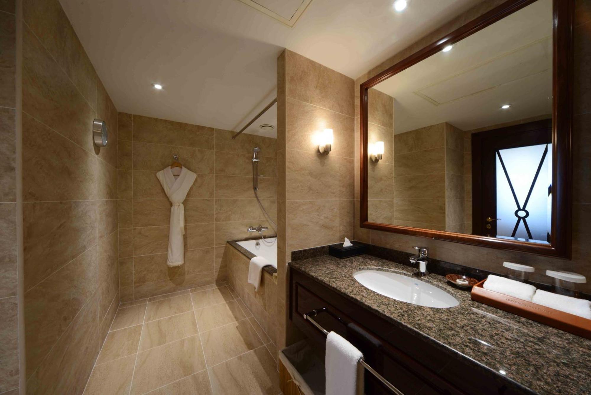 Lotte City Hotels Tashkent Palace Phòng bức ảnh