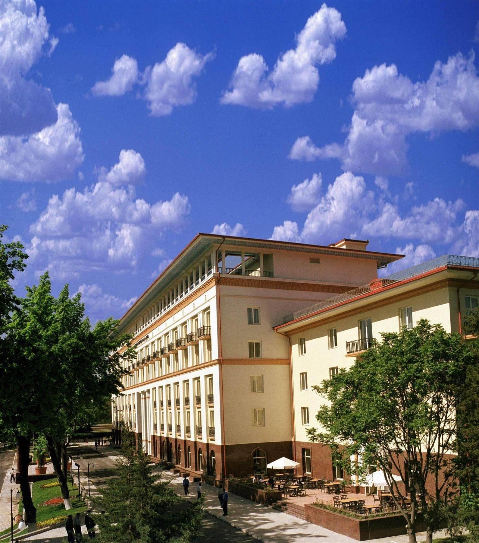 Lotte City Hotels Tashkent Palace Ngoại thất bức ảnh