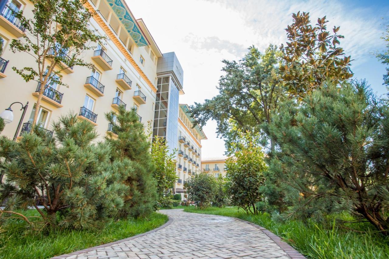 Lotte City Hotels Tashkent Palace Ngoại thất bức ảnh